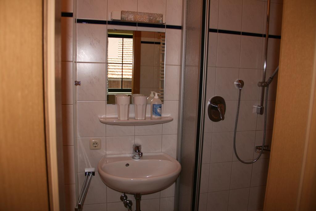 Gasthof Fallmuehle Pfronten Rum bild